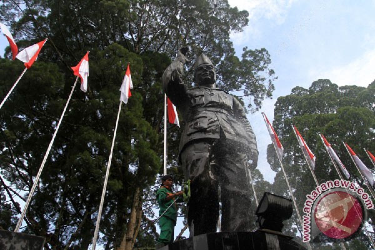 Seniman asal Bandung peringati hari lahirnya Bung Hatta