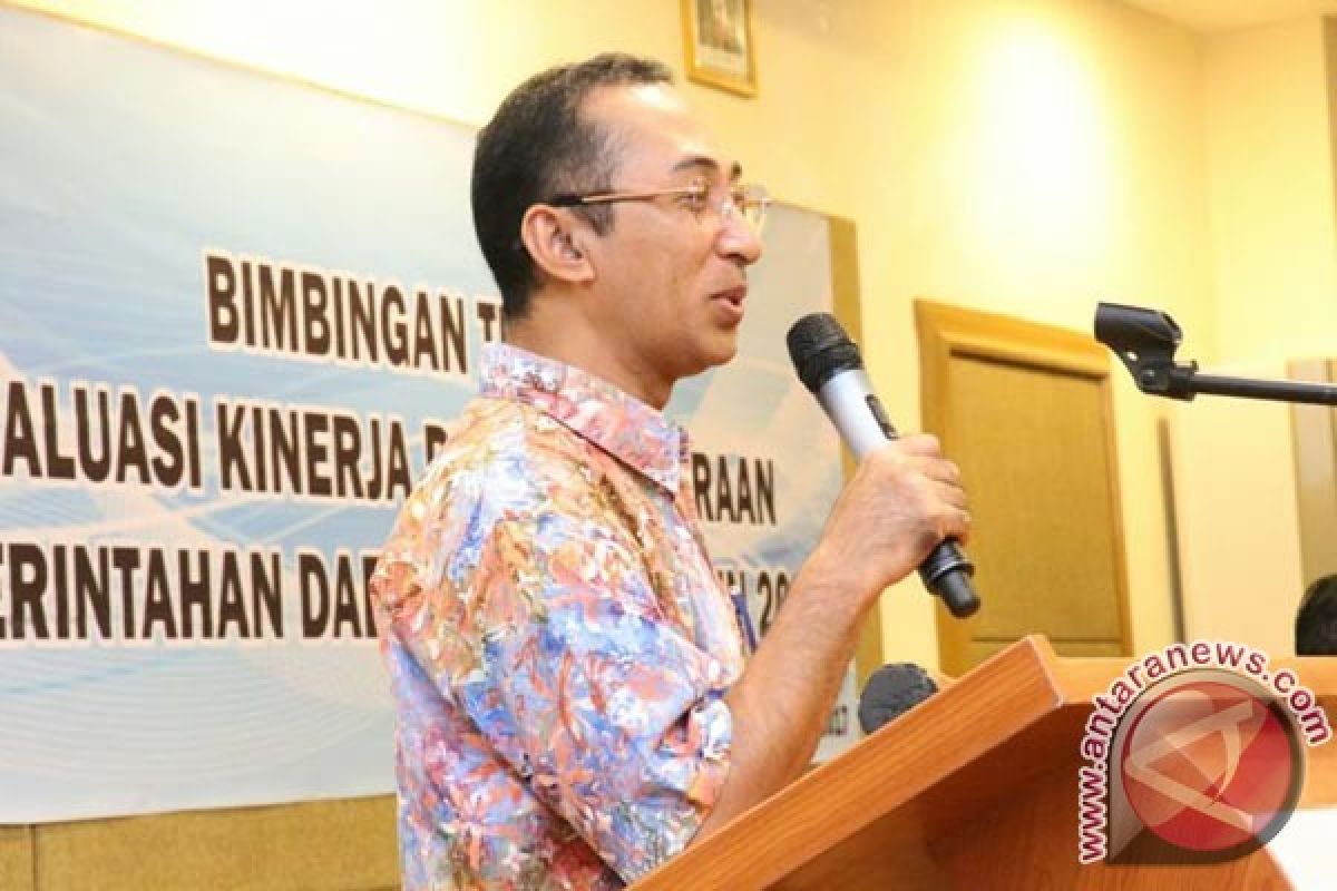 Sekda Gowa Buka Bimtek Evaluasi LPPD