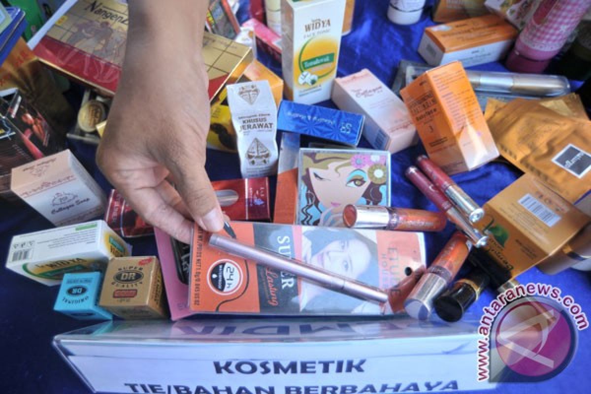 Polisi Pelalawan sita ratusan kosmetik dan obat ilegal