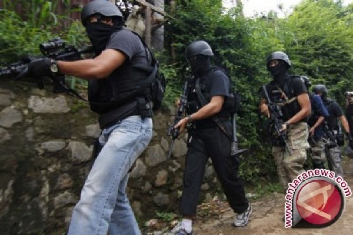 Densus kembali tangkap terduga teroris di Riau