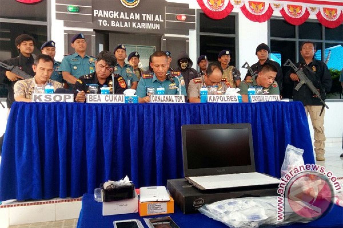 Lanal Tembak "Speedboat" Diduga Bawa Elektronik Ilegal