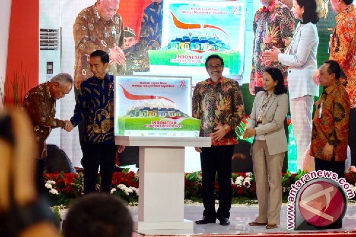 Presiden Jokowi apresiasi sembilan kepala daerah yang pangkas perizinan pembangunan rumah