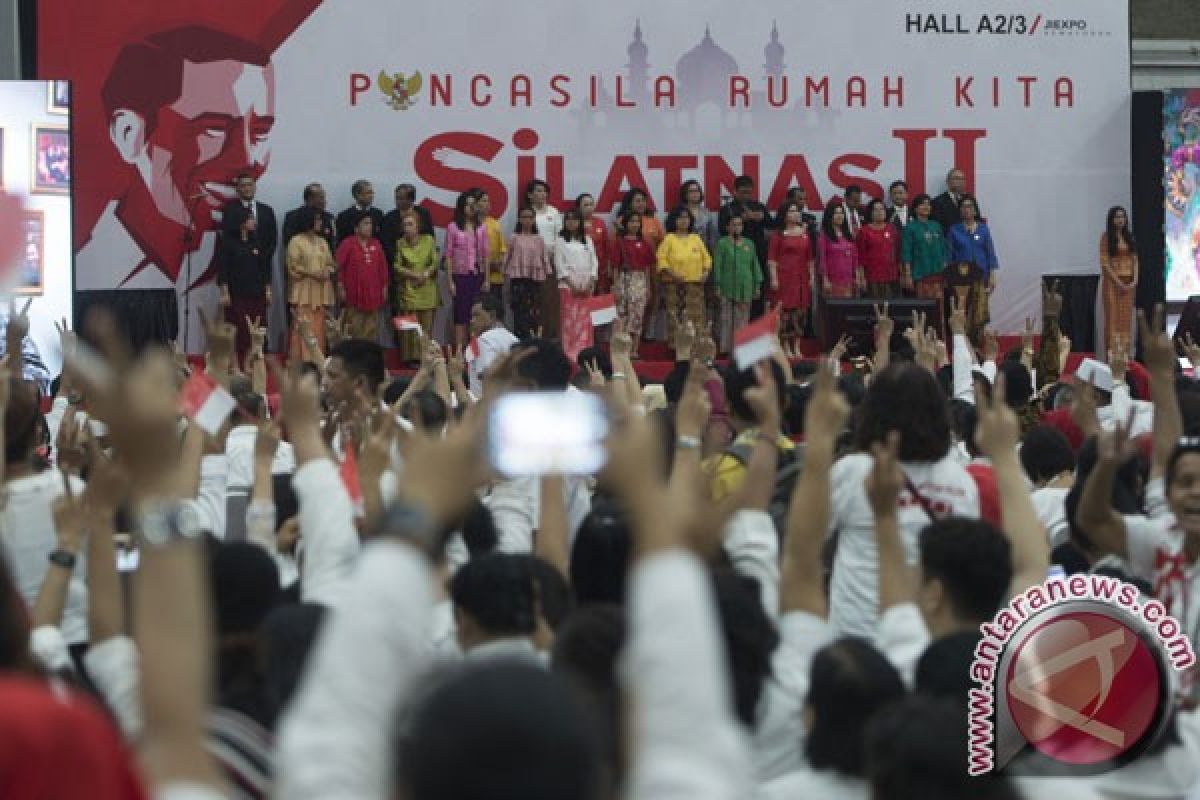 Jokowi harap relawan jaga kepercayaan rakyat