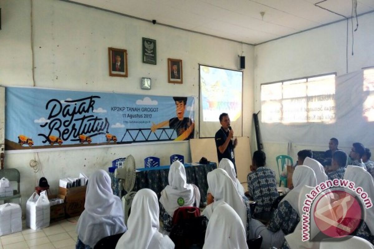 Ratusan Pelajar Paser Ikuti Program Pajak Bertutur