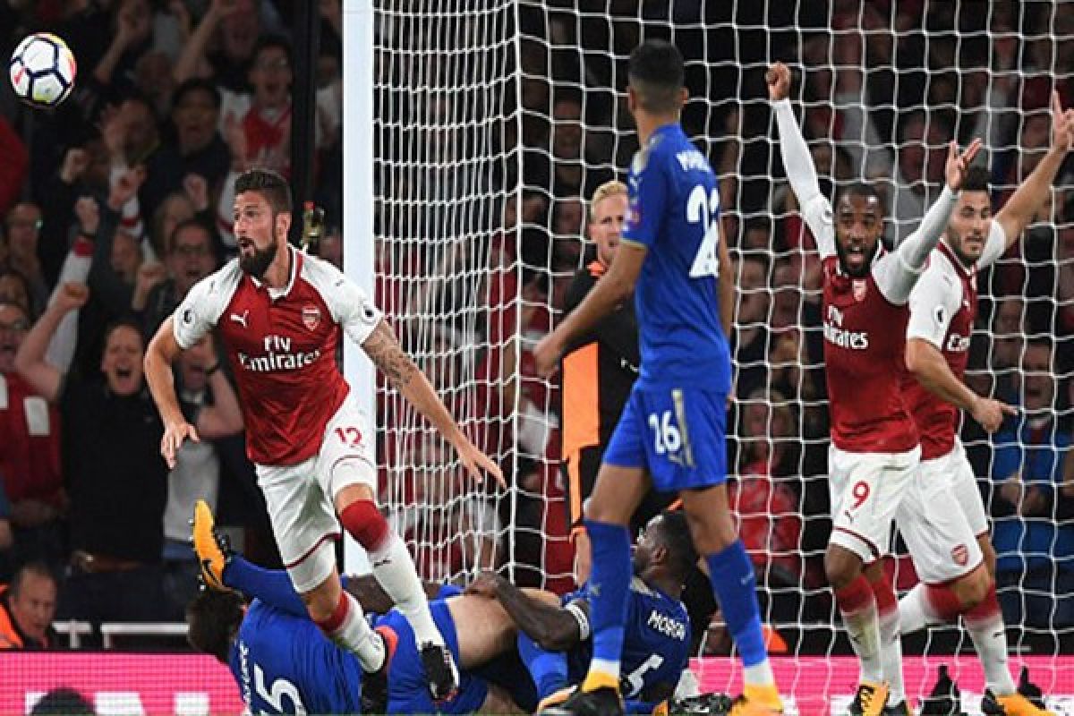    Sundulan Giroud Pastikan Kemenangan Arsenal Atas Leicester