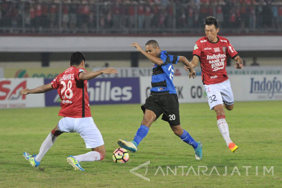 Madura Jamu Bali United di Stadion Bangkalan