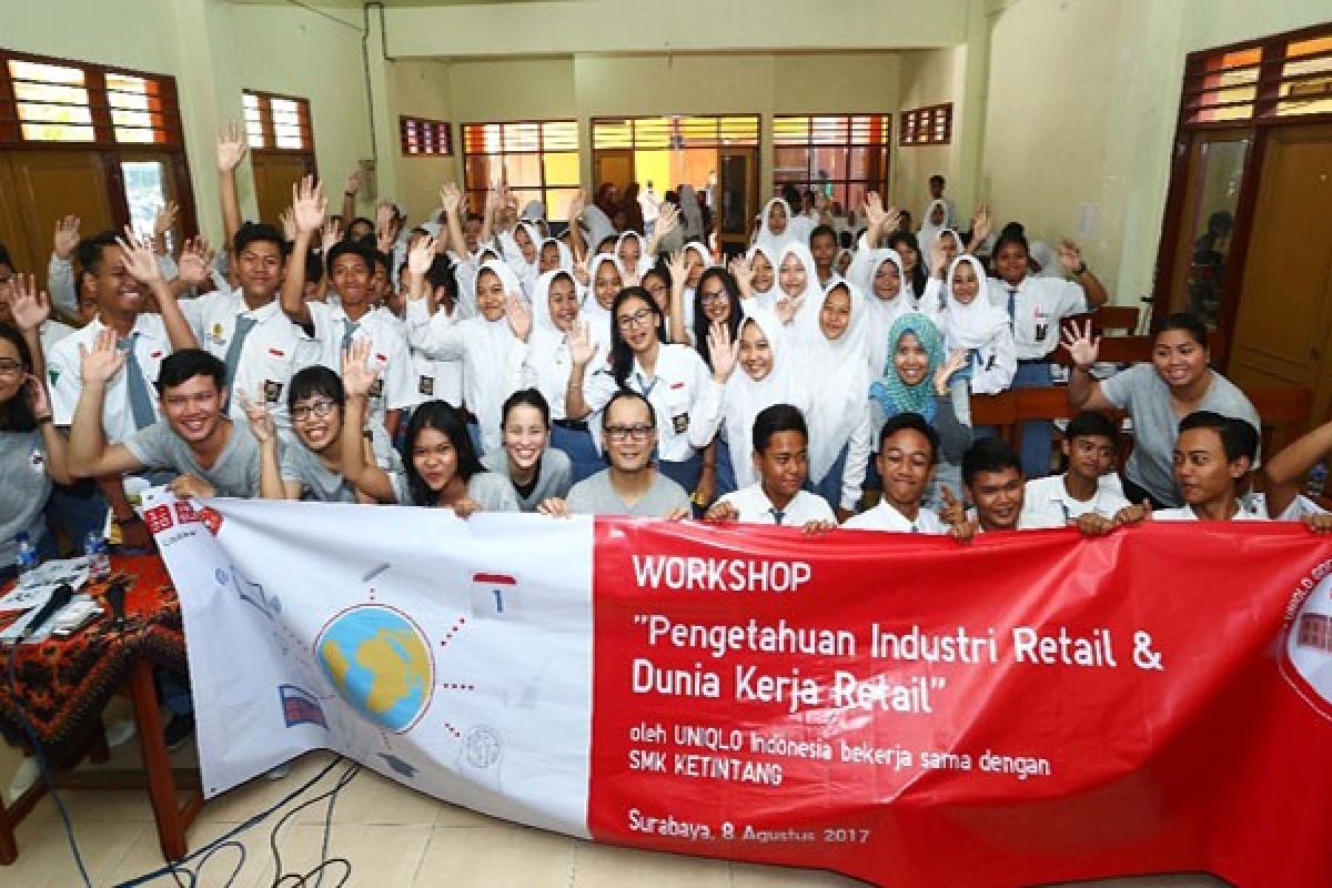 Beritel Uniqlo Menggelar Workshop Kewirausahaan Untuk SMK