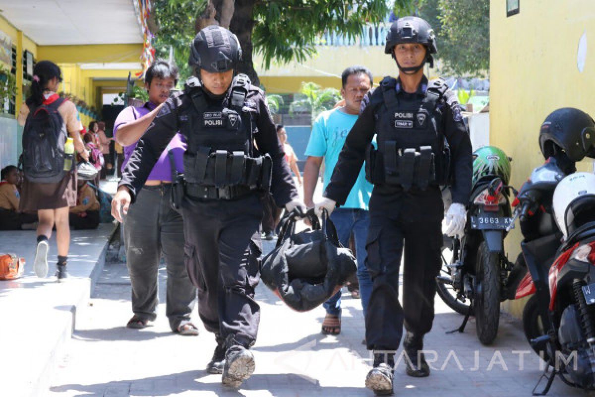 Mortir Aktif Tertanam di SDN Kapasan 3 Surabaya