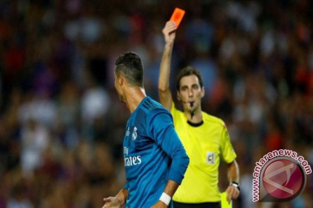Zidane: Real Akan Banding Terhadap Kartu Merah Ronaldo