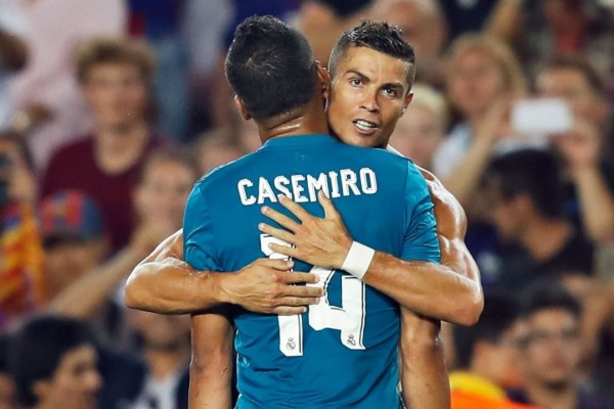 Madrid kalahkan Barcelona 3-1, tapi Ronaldo diganjar kartu merah