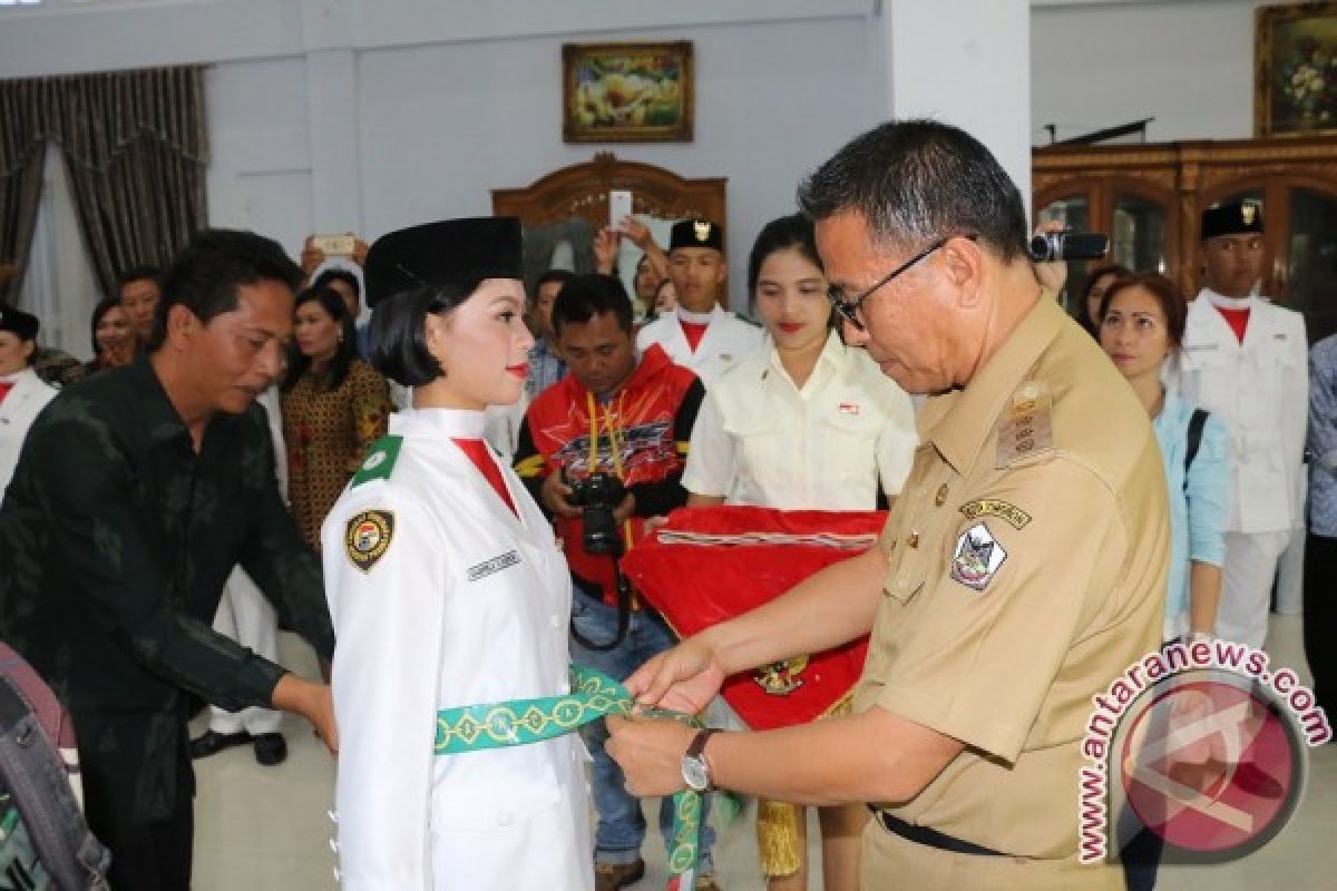 Wali Kota Tomohon Kukuhkan Paskibraka 