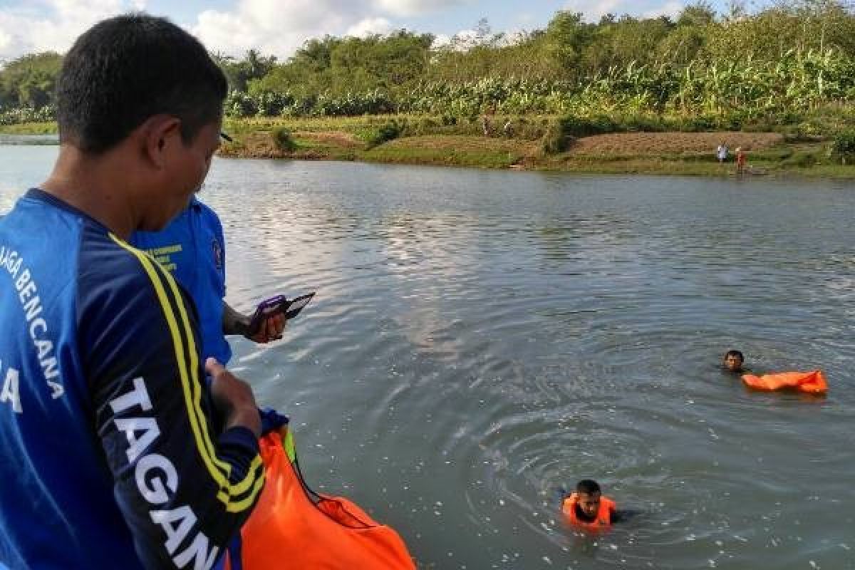 Mandi di Sungai Tajum, Seorang Bocah Hilang Terseret Arus