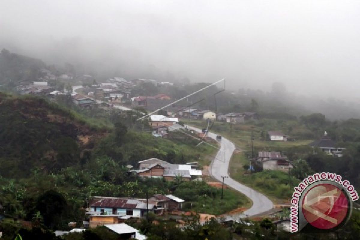 Arus balik- Kodim Aceh Utara pasang peringatan di Gunung Salak