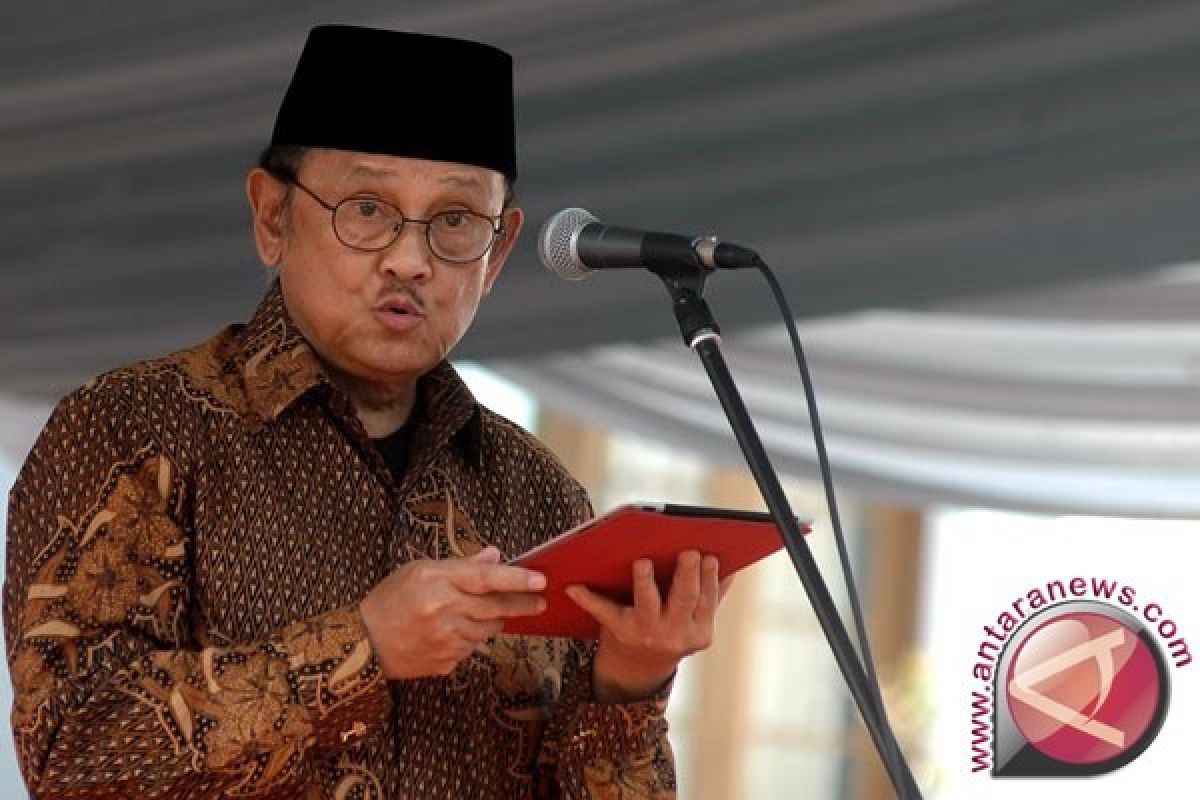 BJ Habibie: Media Jangan Mau Diadu Domba 