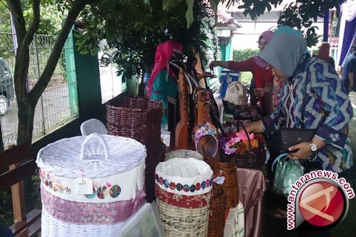 Pelaku UMKM Dilatih Pengemasan Produk