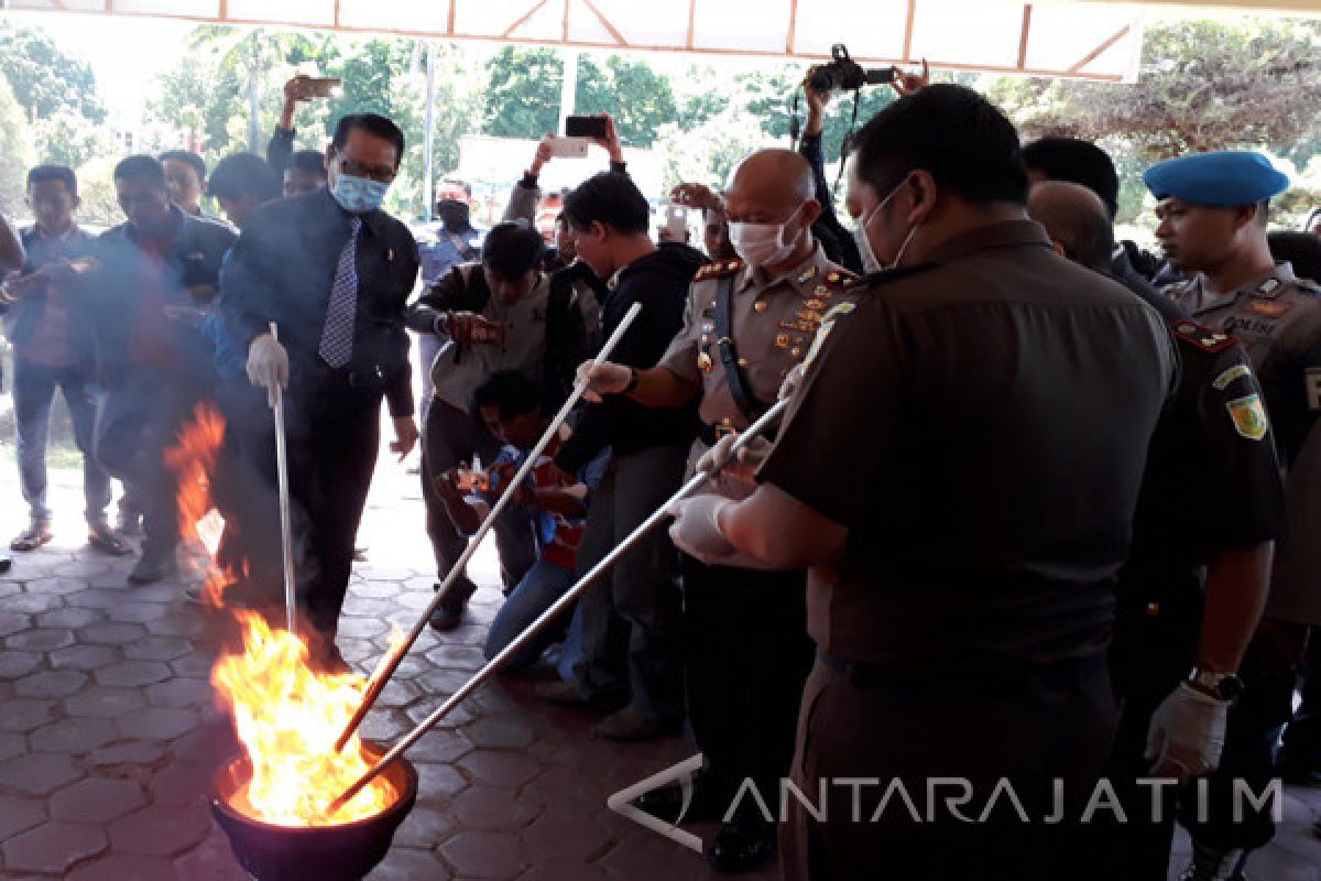 Polisi Musnahkan Sabu-Sabu Barang Bukti Perkara Juli 2017