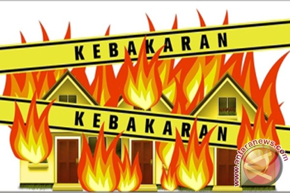 Buang puntung rokok sembarangan, rumah warga Mukomuko ludes terbakar