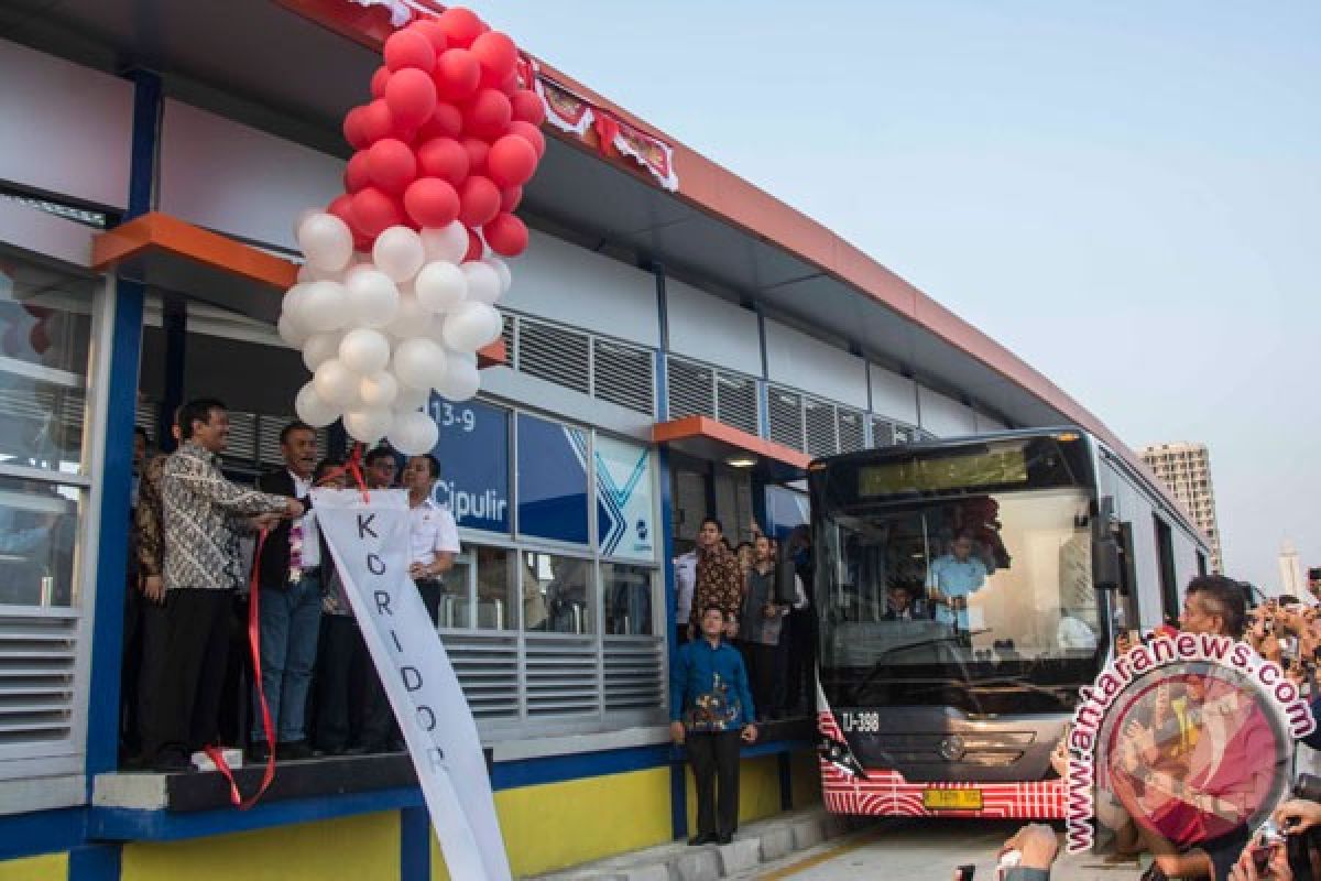 Djarot Hidayat resmikan koridor 13 TransJakarta