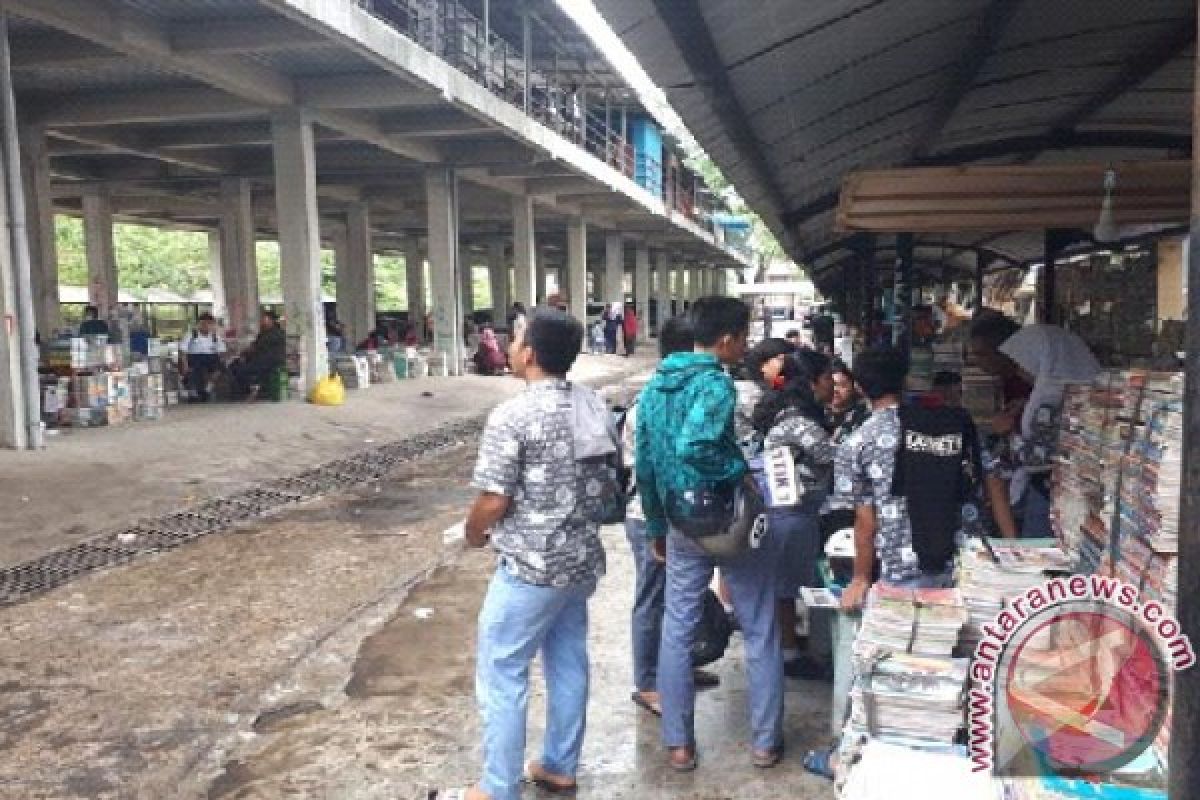 Pasar Buku Buku Kembali Bergairah