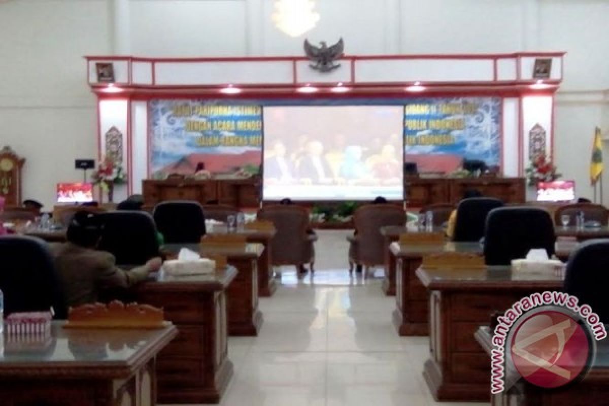 DPRD Barsel Paripurna Dengarkan Pidato Kenegaraan Presiden