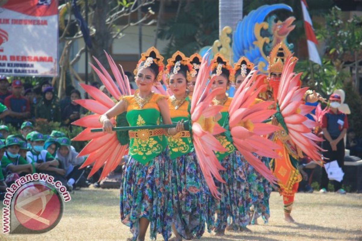 Meriah, Undiksha Gelar Parade Unit Kegiatan Mahasiswa