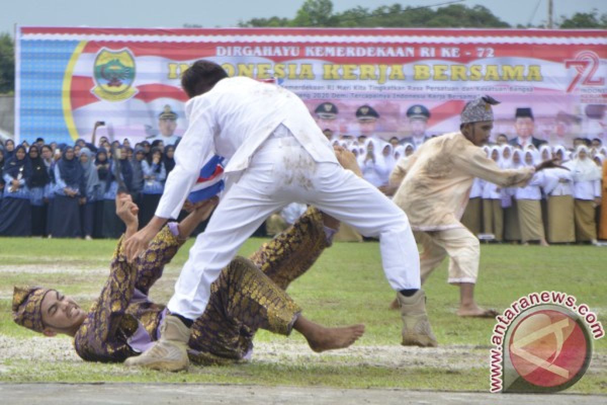 Drama Sultan Mahmud Tampil di Apel HUT RI