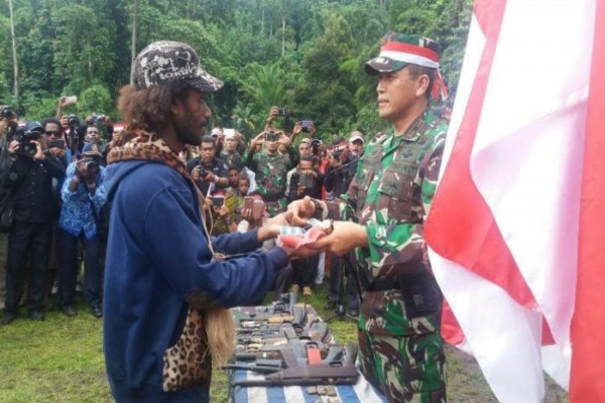 77 mantan TPN/OPM kembali ke NKRI 