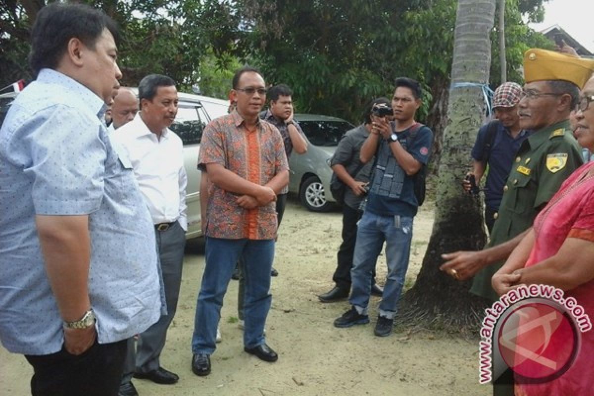 Tiga BUMN Bedah Rumah Veteran di Karimun