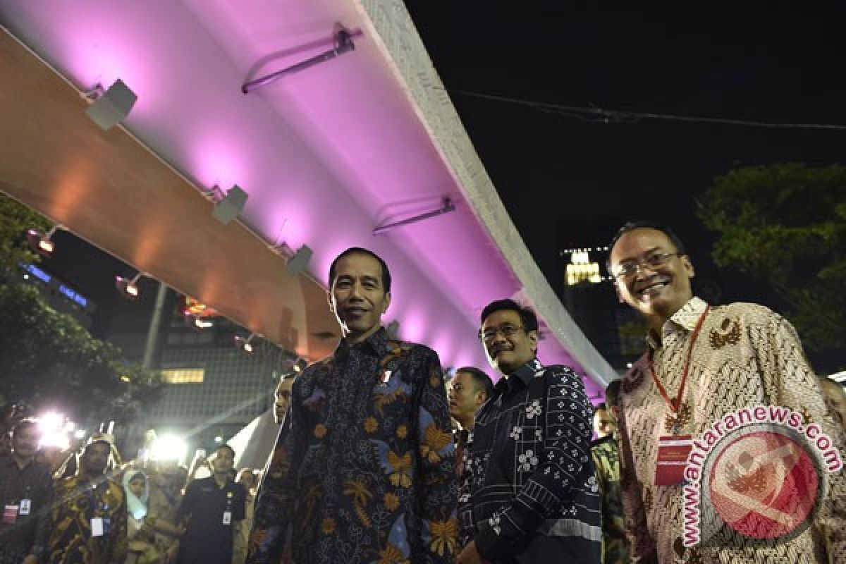 Presiden acungkan jempol untuk Simpang Susun Semanggi