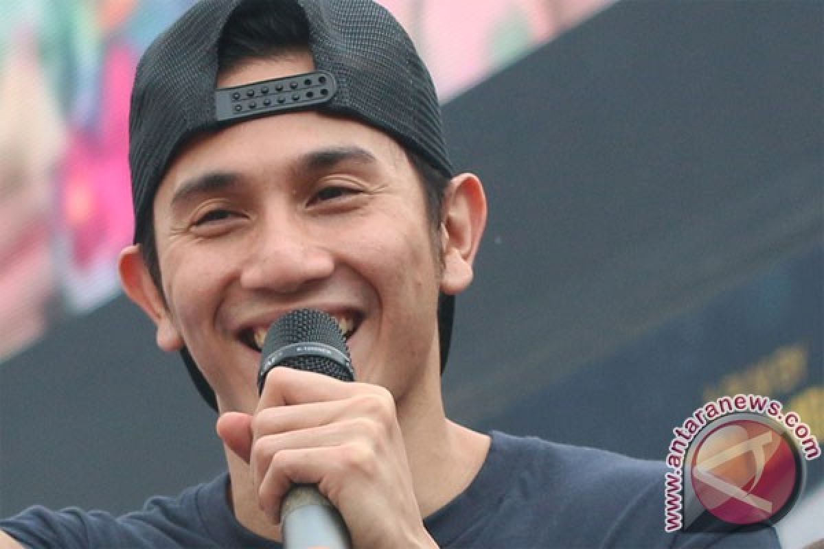 Vino Bastian bertutur soal perannya dan film "Hoax" (video)