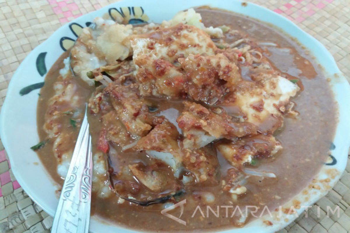 Menu Sarapan Pagi Tajhin Palappa Makanan Khas Situbondo (Video)