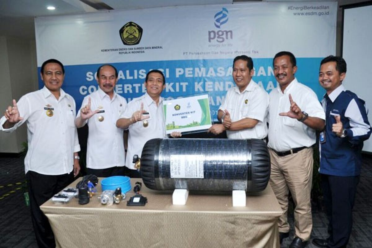 Kendaraan Dinas Dan Angkot Lampung Segera Memakai Bahan Bakar Gas