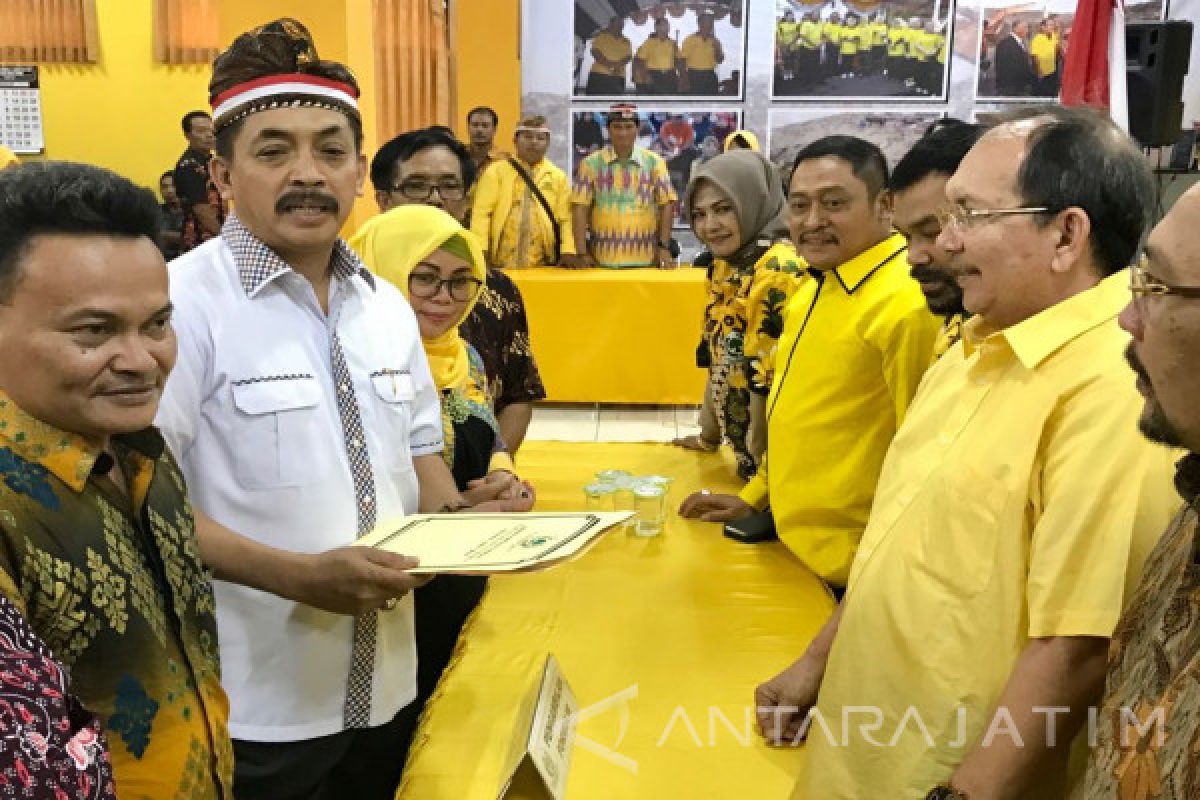 Gus Syaf Kembalikan Formulir Pendaftaran Bacagub di Golkar Jatim