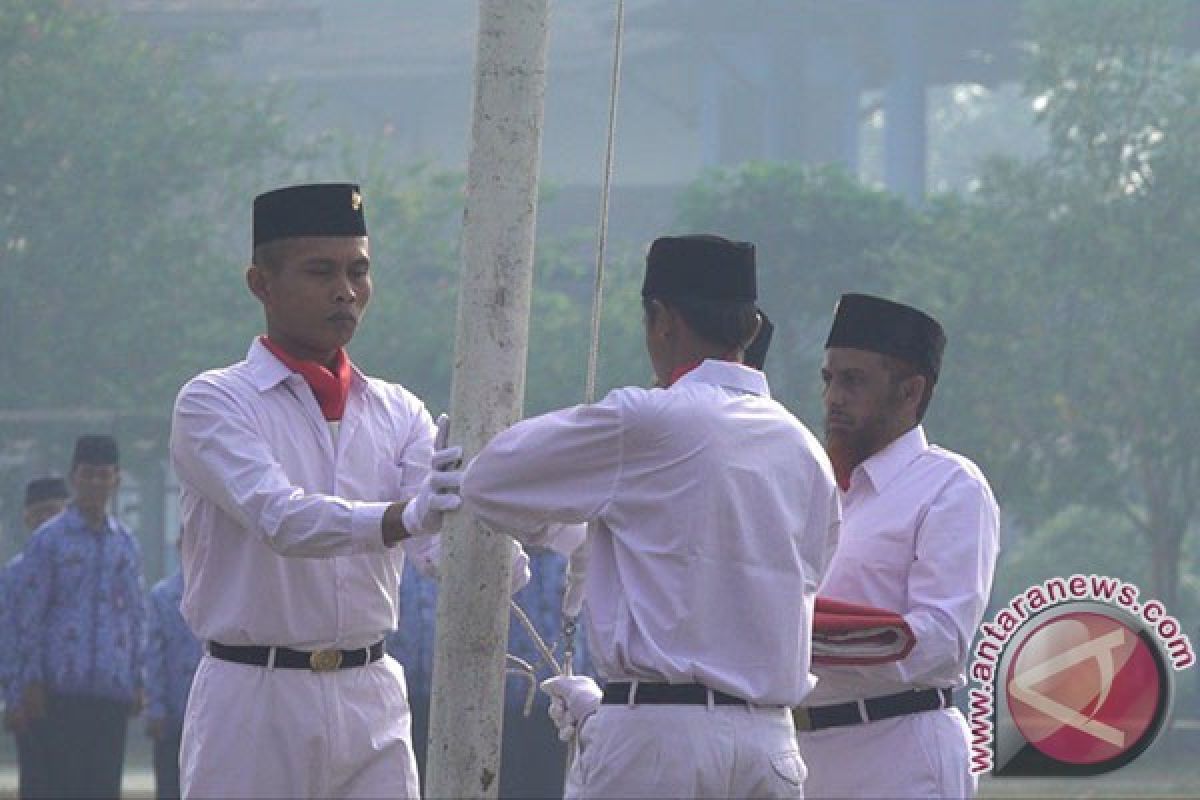 Umar Patek kibarkan Merah-Putih saat HUT Kemenkumham