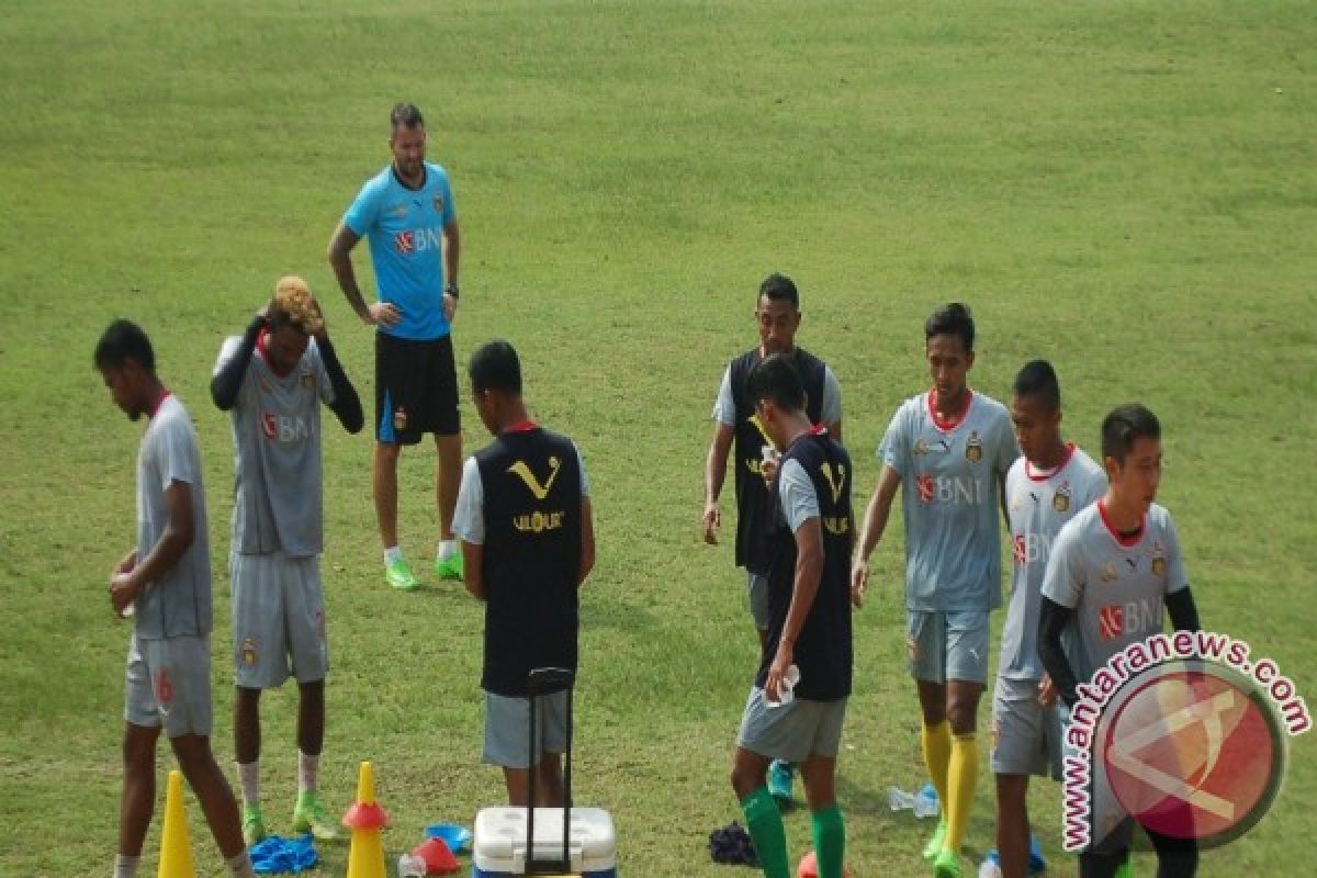 Bhayangkara Tundukan Semen Padang Di Kandang 2-1