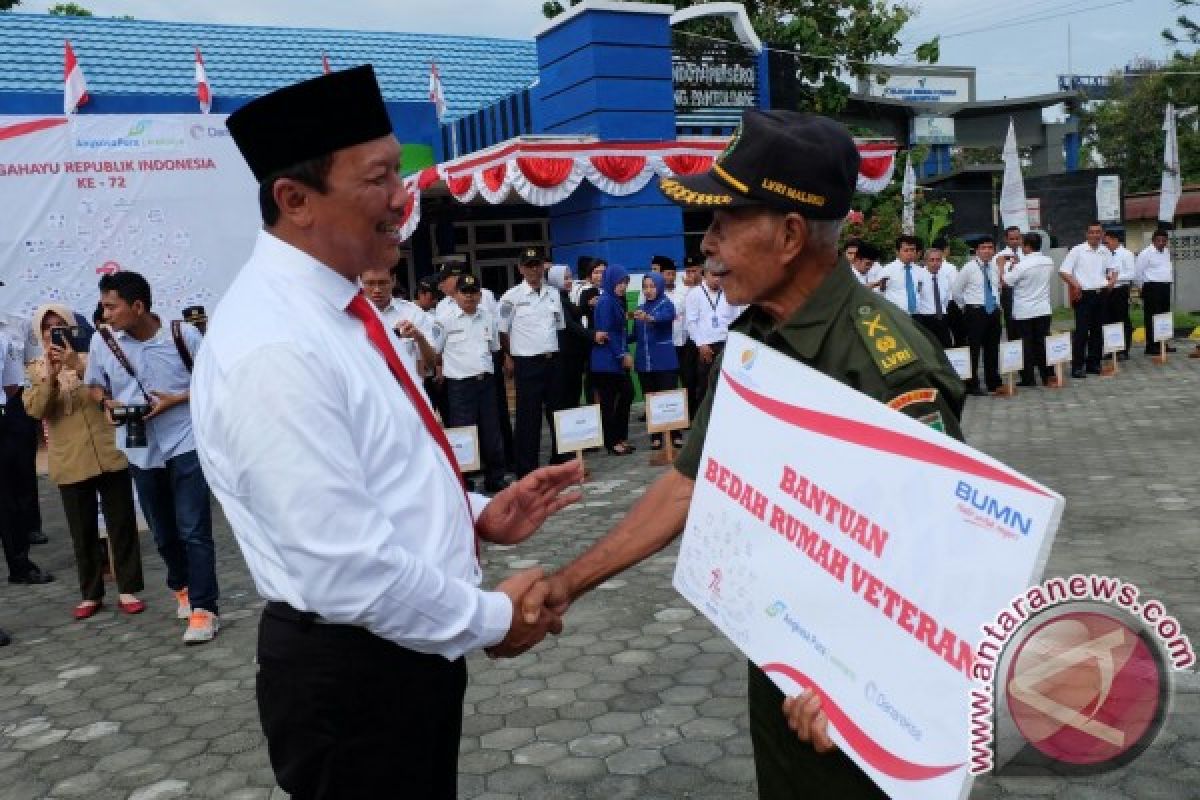 Angkasa Pura Bedah 40 Rumah Veteran RI