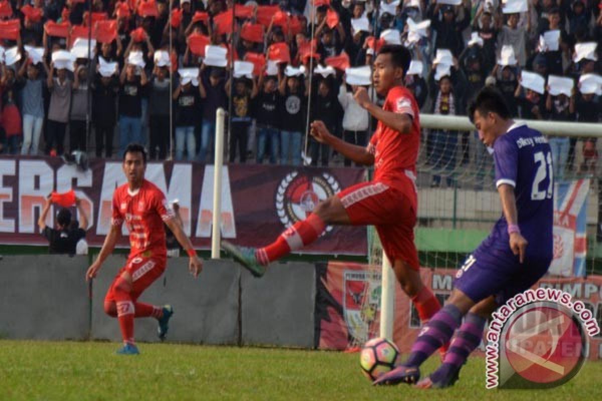 Persika Karawang Ditahan Imbang Persita Tangerang