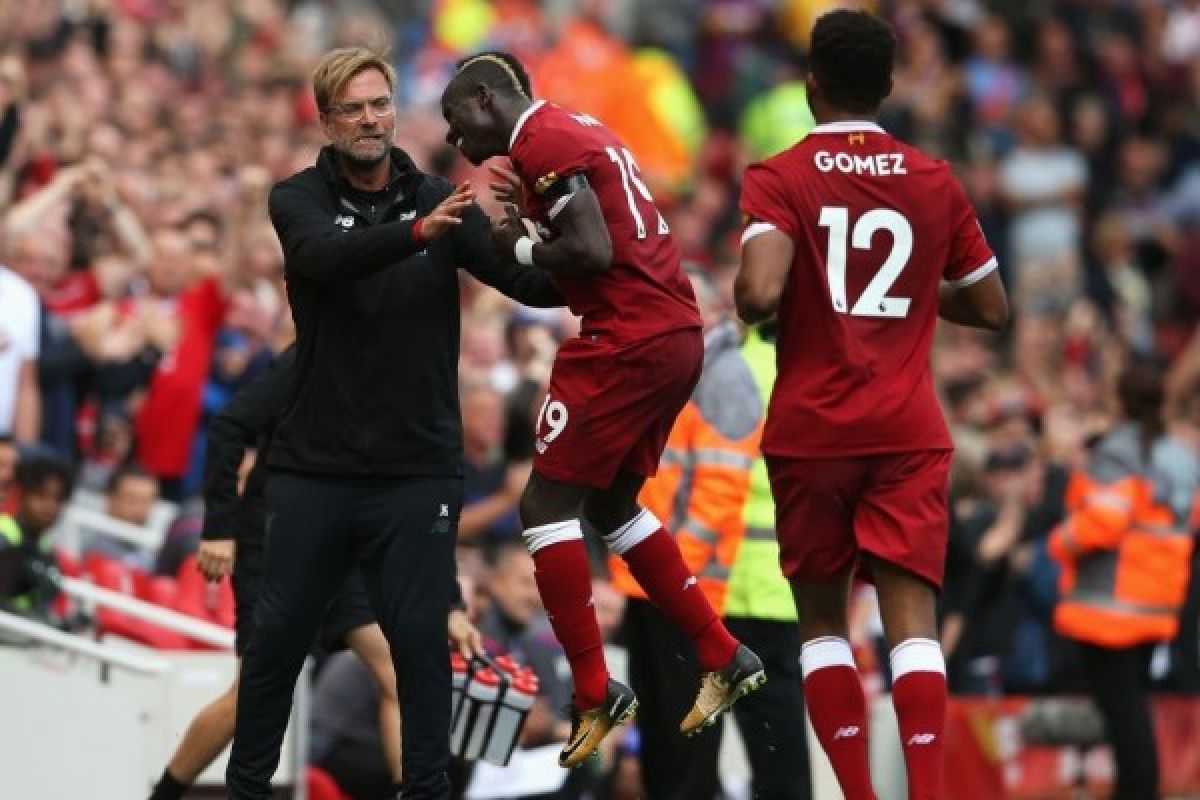 Debut Robertson dipuji Klopp