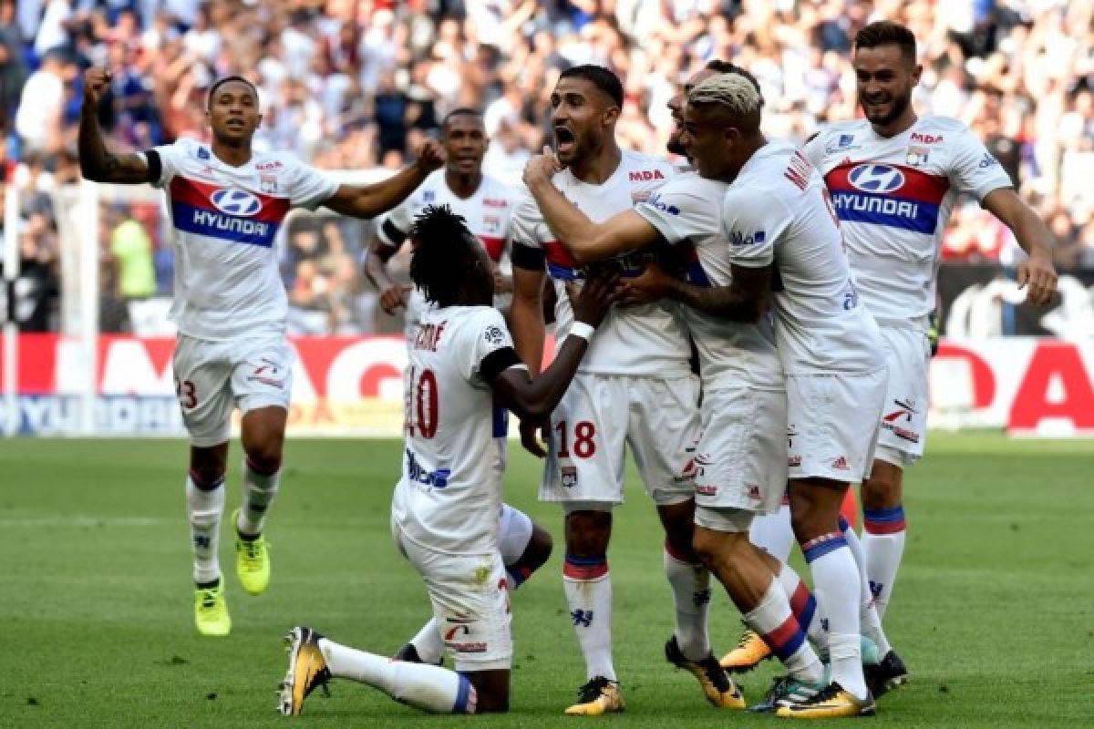 Lyon menang untuk menaiki peringkat kedua Liga Prancis