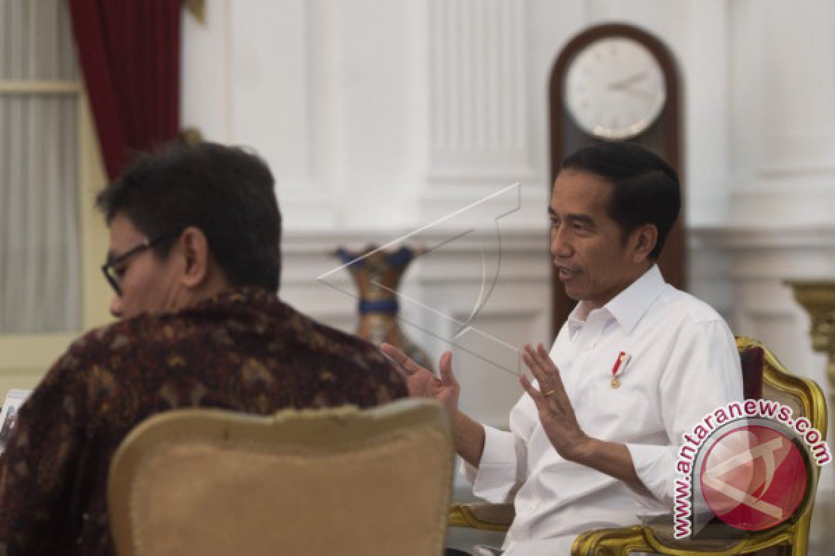 Presiden Terima Pengurus DPP LVRI di Istana Merdeka