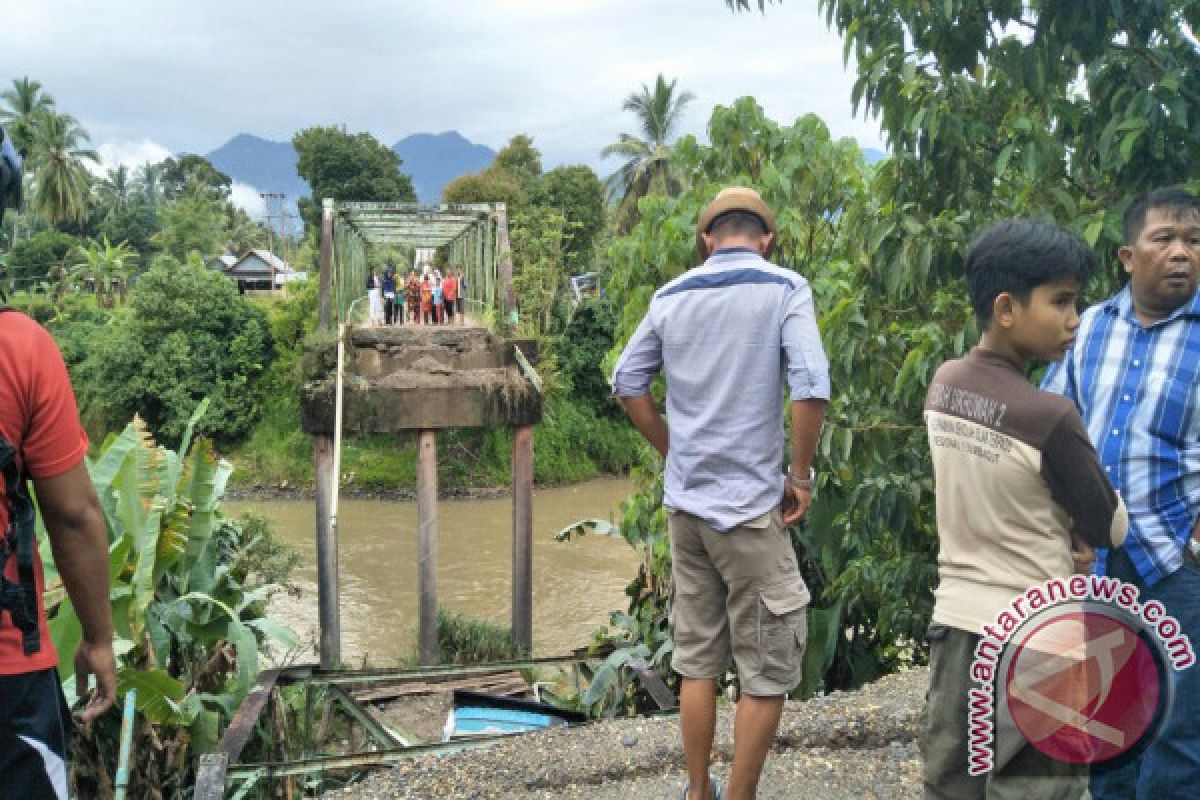 Kata Bupati, Pembangunan Kembali Jembatan Ambruk Padangpariaman Dananya dari  APBN