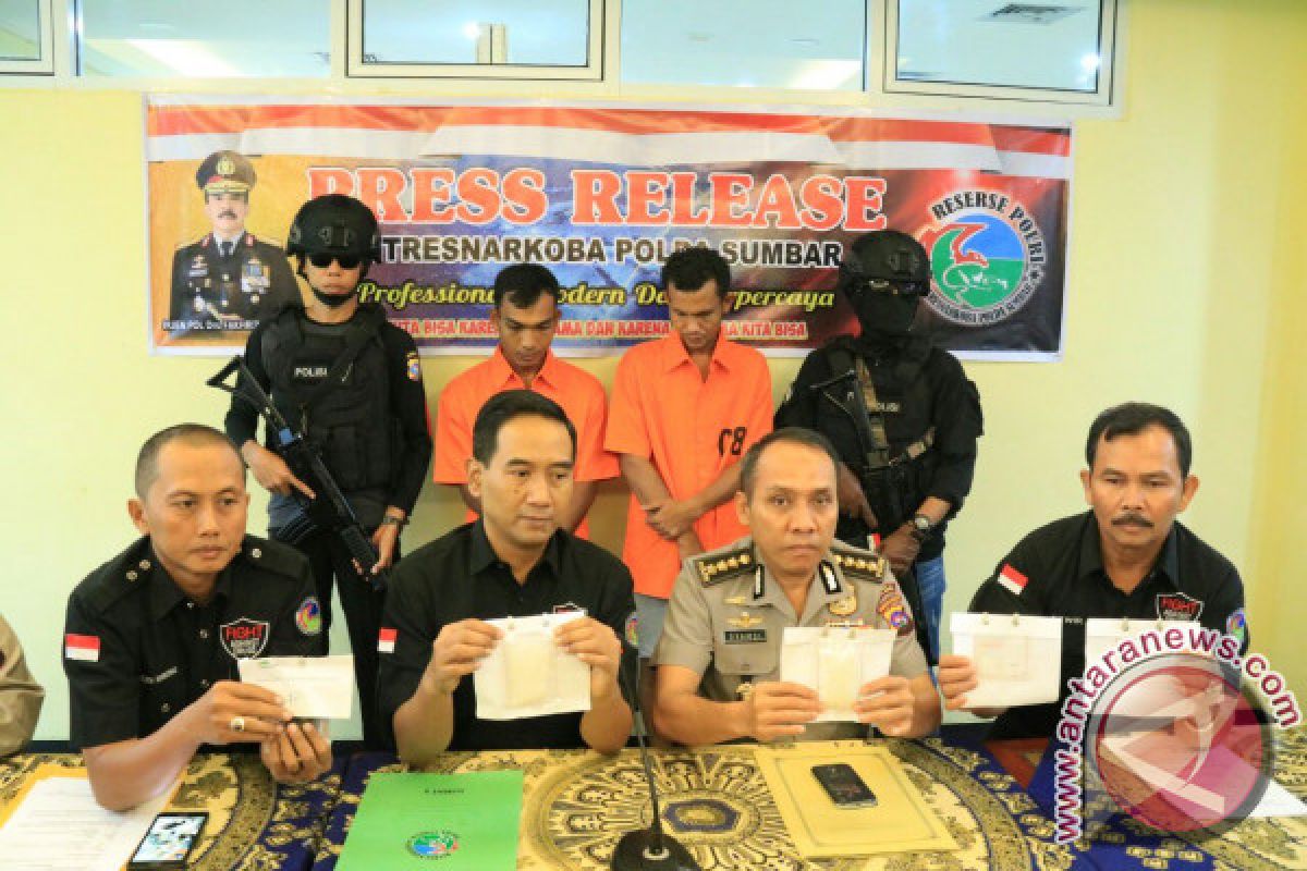 Polisi Tangkap Dua Pengedar Narkoba Jaringan Aceh