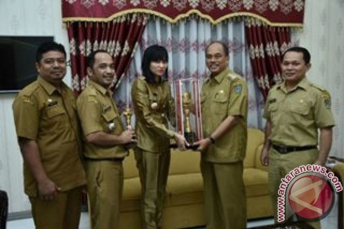 Kelurahan Lubuk Raya Juara I Nasional