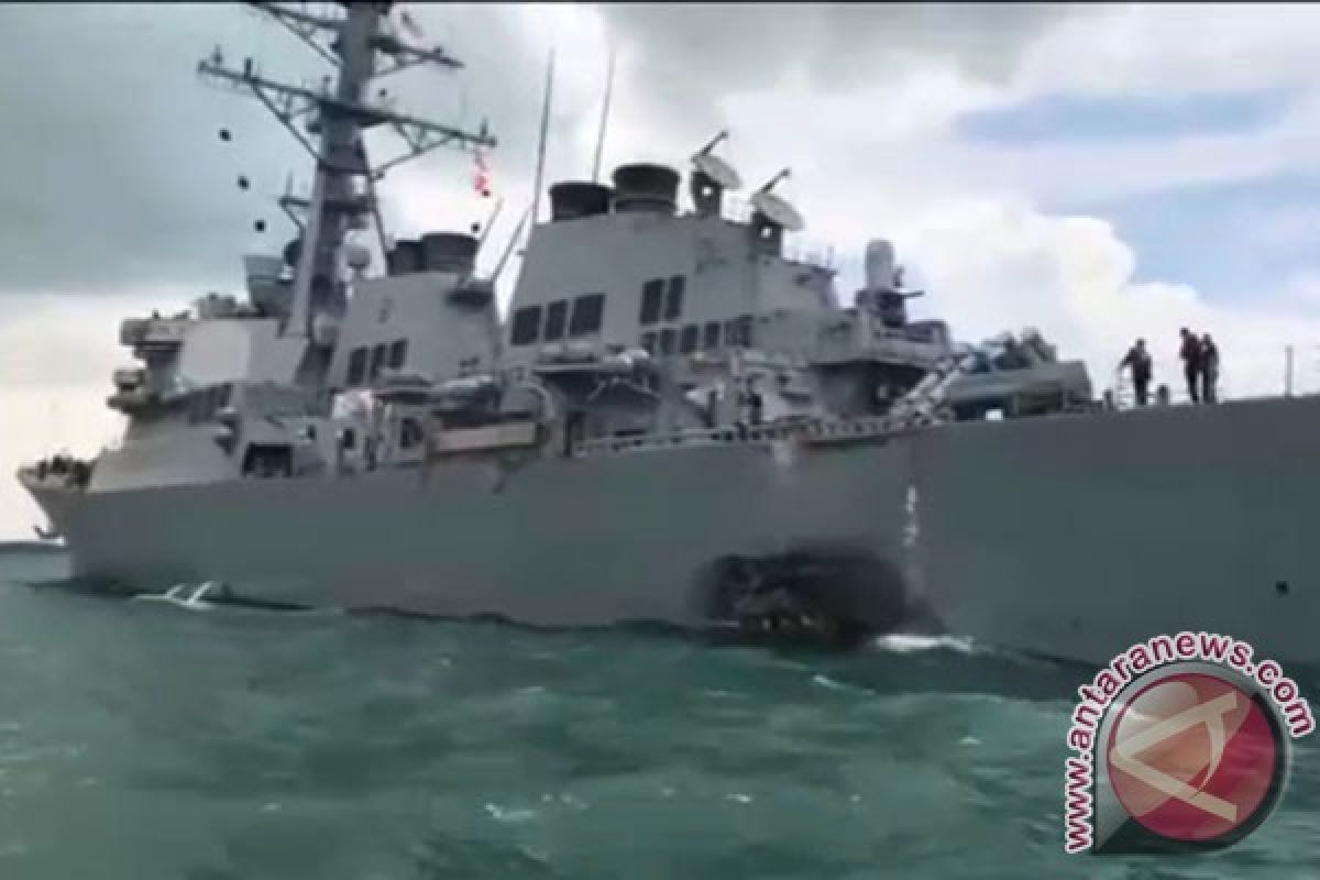 TNI AL tambah armada cari korban USS John McCain