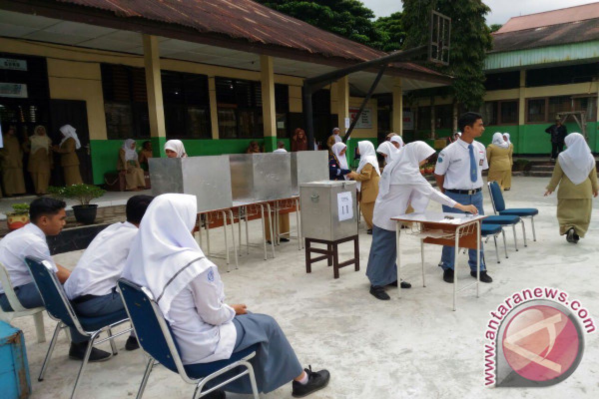 Belajar Demokrasi, KPU Terapkan Sistem Pemilu Dalam Pemilihan Ketua OSIS