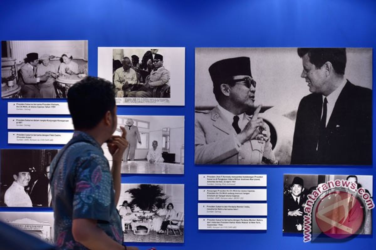 ANTARA Doeloe : Saat Presiden Sukarno dianggap dukun