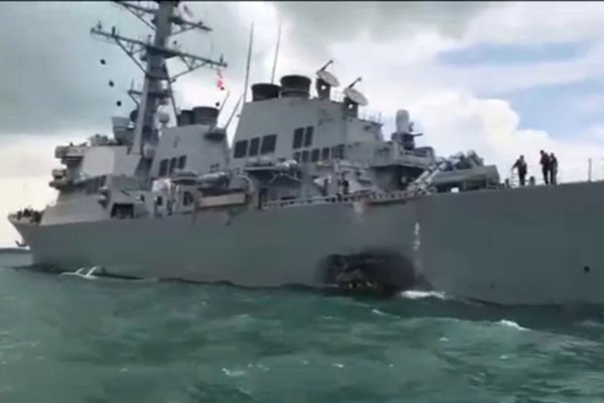 TNI AL tambah armada cari korban USS John McCain