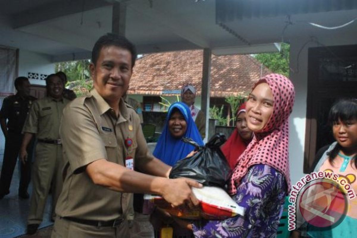 Pemerintah Kabupaten Bangka Distribusikan 7.000 Paket Sembako Bersubsidi