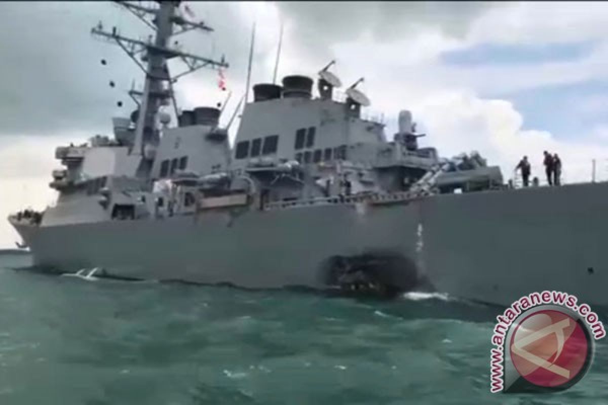 TNI AL Tambah Armada Cari Korban USS John McCain