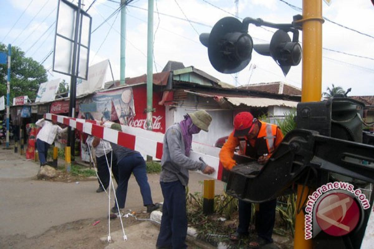 Pemprov Lampung Usulkan Perbaikan Palang Pintu KA